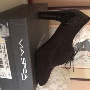 Via Spiga brown suede/leather open toe booties 9M